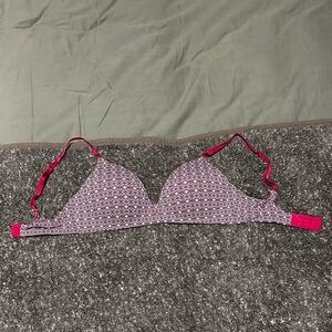 Victorias Secret Wireless Bra